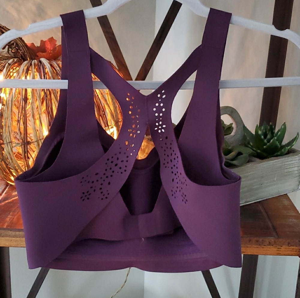 VS sports bras